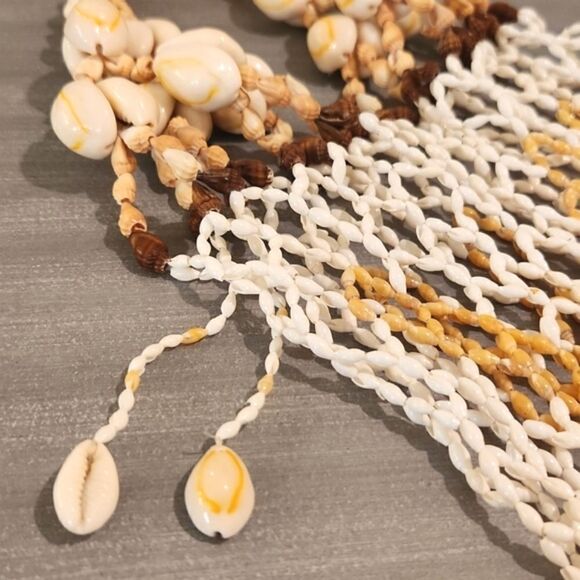 Womens beachy bohemian shell bag. - Picture 10 of 13